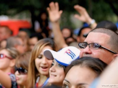 Un grupo de personas disfrutando del PRC Festival.
